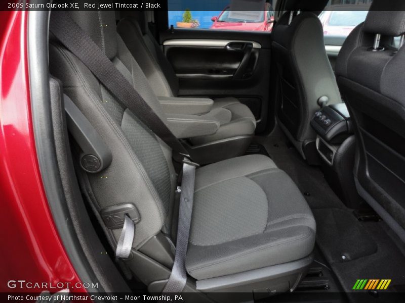 Red Jewel Tintcoat / Black 2009 Saturn Outlook XE