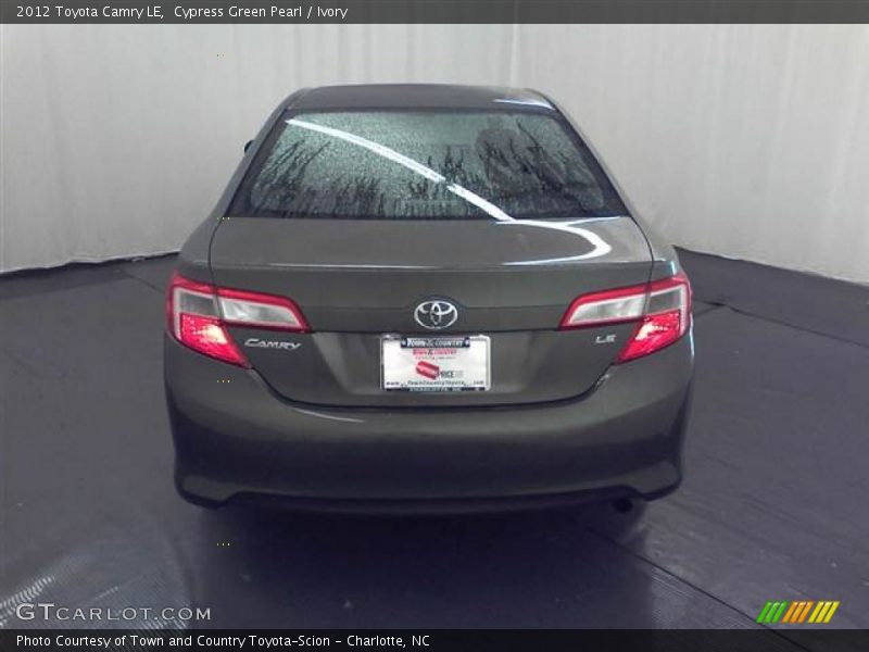 Cypress Green Pearl / Ivory 2012 Toyota Camry LE