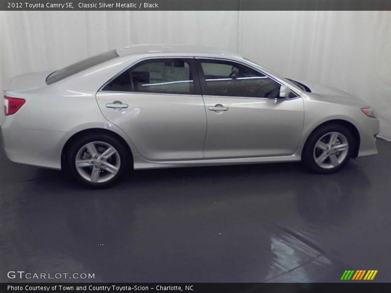Classic Silver Metallic / Black 2012 Toyota Camry SE