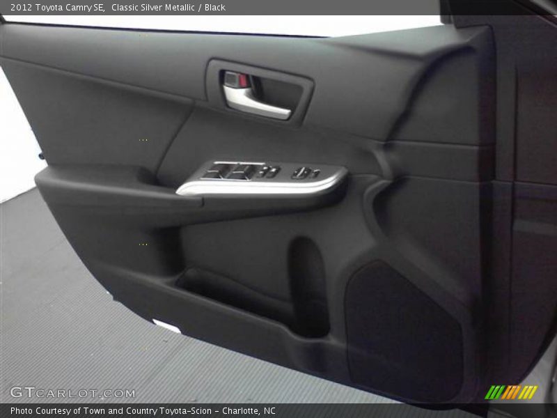 Classic Silver Metallic / Black 2012 Toyota Camry SE