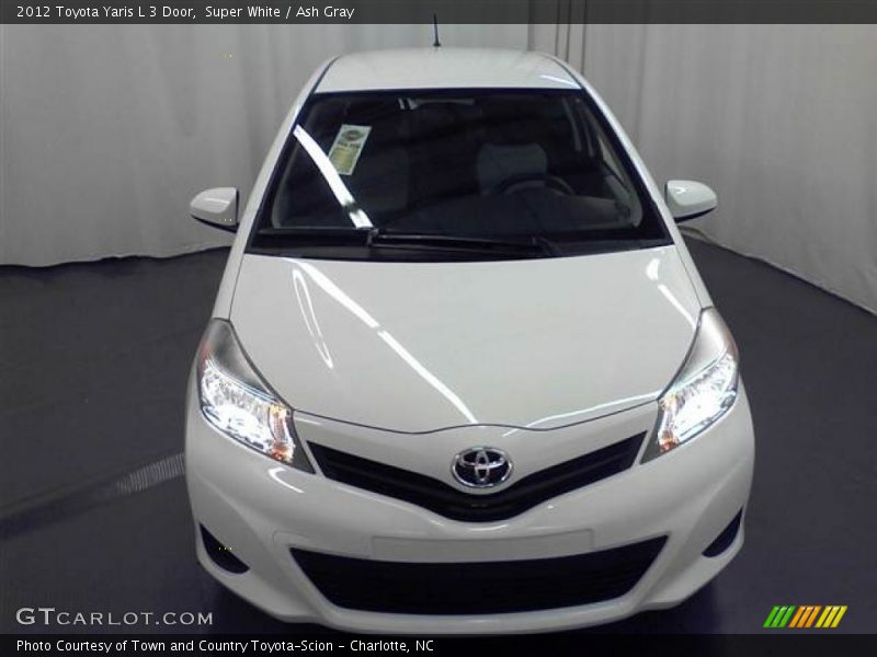 Super White / Ash Gray 2012 Toyota Yaris L 3 Door