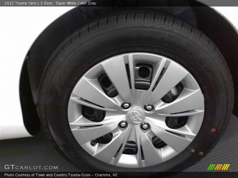 Super White / Ash Gray 2012 Toyota Yaris L 3 Door