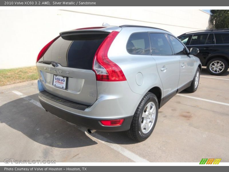 Silver Metallic / Sandstone 2010 Volvo XC60 3.2 AWD
