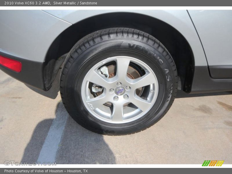Silver Metallic / Sandstone 2010 Volvo XC60 3.2 AWD