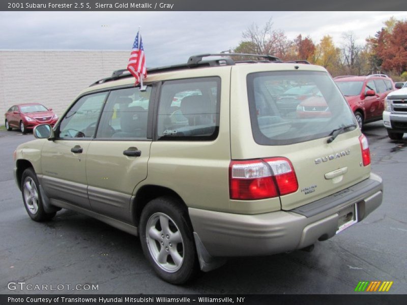 Sierra Gold Metallic / Gray 2001 Subaru Forester 2.5 S
