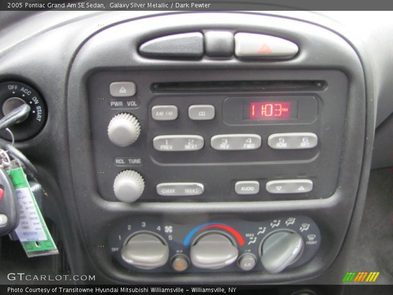 Galaxy Silver Metallic / Dark Pewter 2005 Pontiac Grand Am SE Sedan