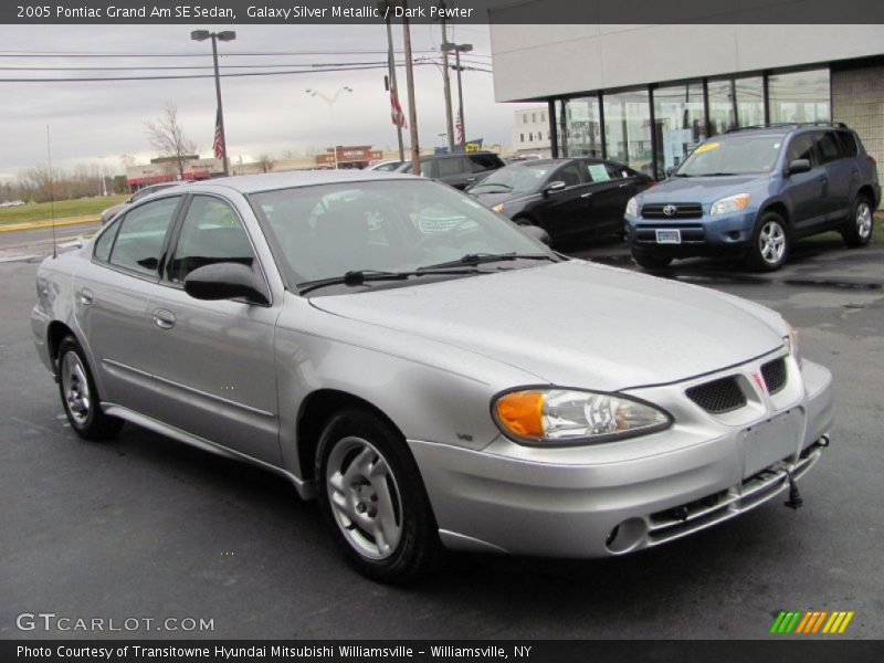 Galaxy Silver Metallic / Dark Pewter 2005 Pontiac Grand Am SE Sedan