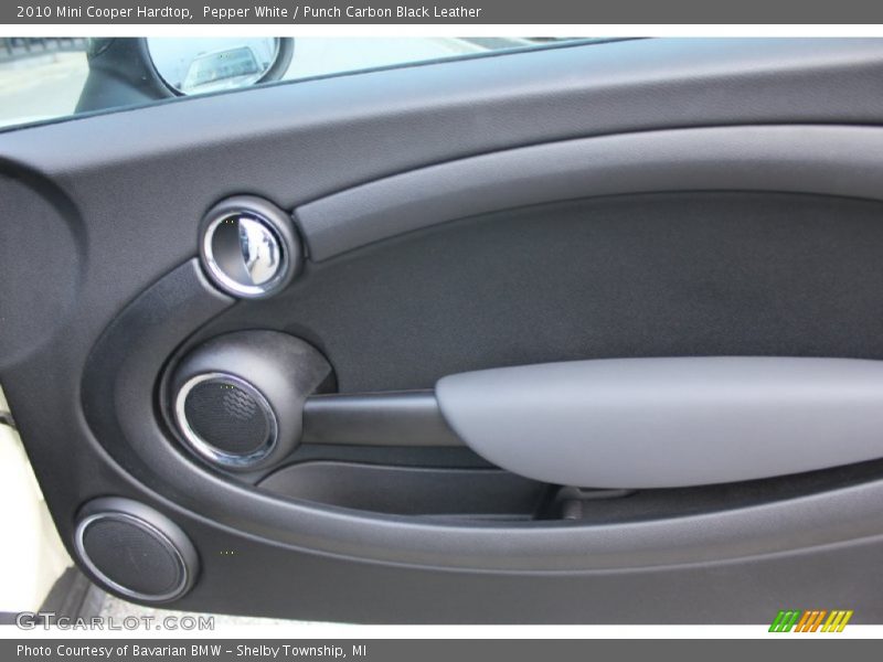 Pepper White / Punch Carbon Black Leather 2010 Mini Cooper Hardtop
