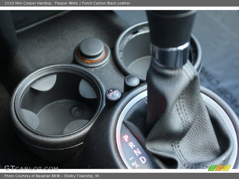 Pepper White / Punch Carbon Black Leather 2010 Mini Cooper Hardtop