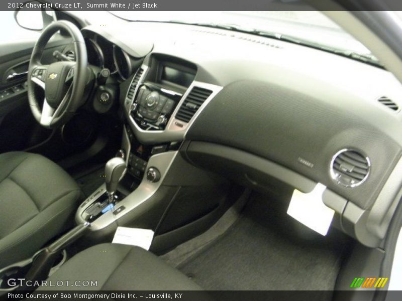 Summit White / Jet Black 2012 Chevrolet Cruze LT