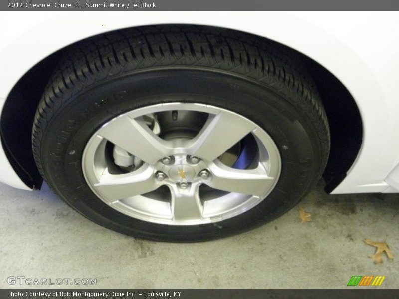 Summit White / Jet Black 2012 Chevrolet Cruze LT