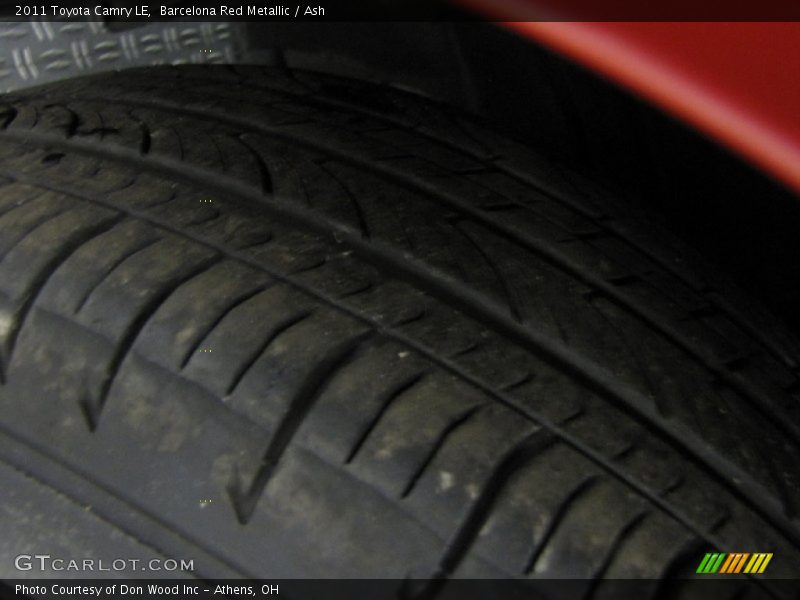 Barcelona Red Metallic / Ash 2011 Toyota Camry LE