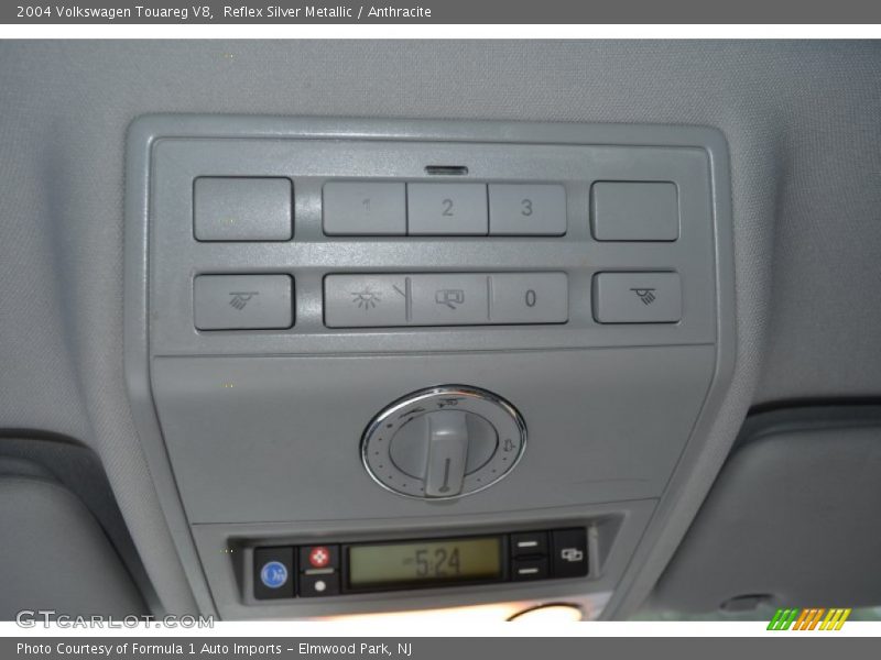 Reflex Silver Metallic / Anthracite 2004 Volkswagen Touareg V8