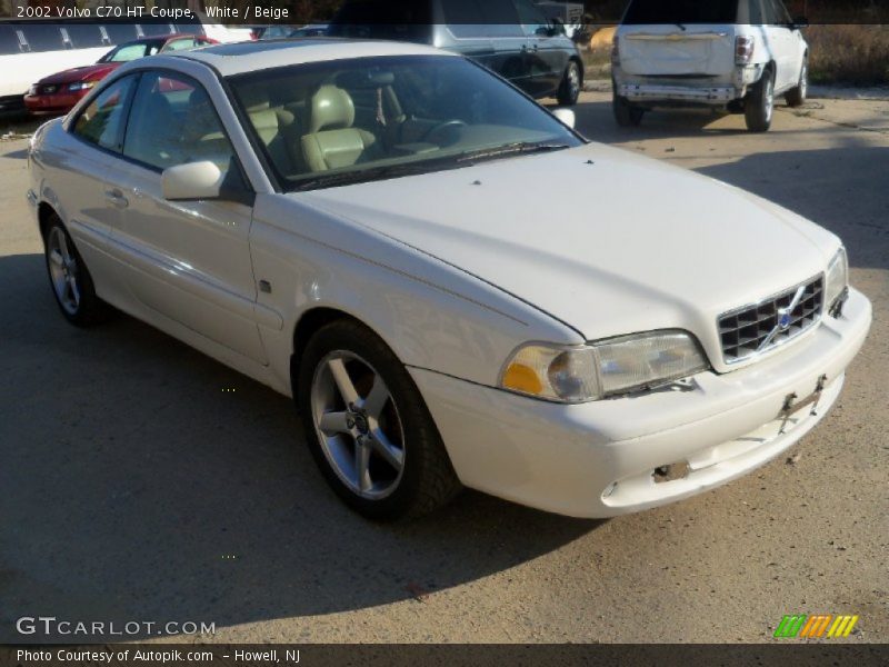 White / Beige 2002 Volvo C70 HT Coupe