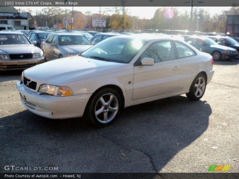 White / Beige 2002 Volvo C70 HT Coupe