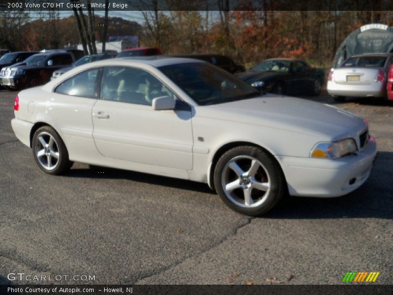 White / Beige 2002 Volvo C70 HT Coupe
