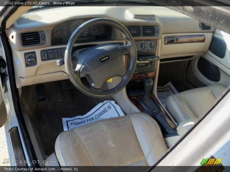 White / Beige 2002 Volvo C70 HT Coupe