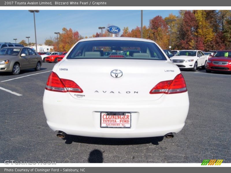 Blizzard White Pearl / Graphite 2007 Toyota Avalon Limited