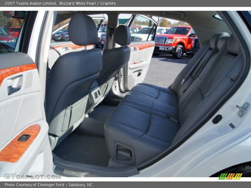 Blizzard White Pearl / Graphite 2007 Toyota Avalon Limited