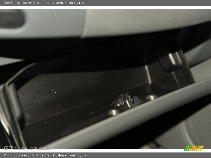 Black / Medium Slate Gray 2006 Jeep Liberty Sport