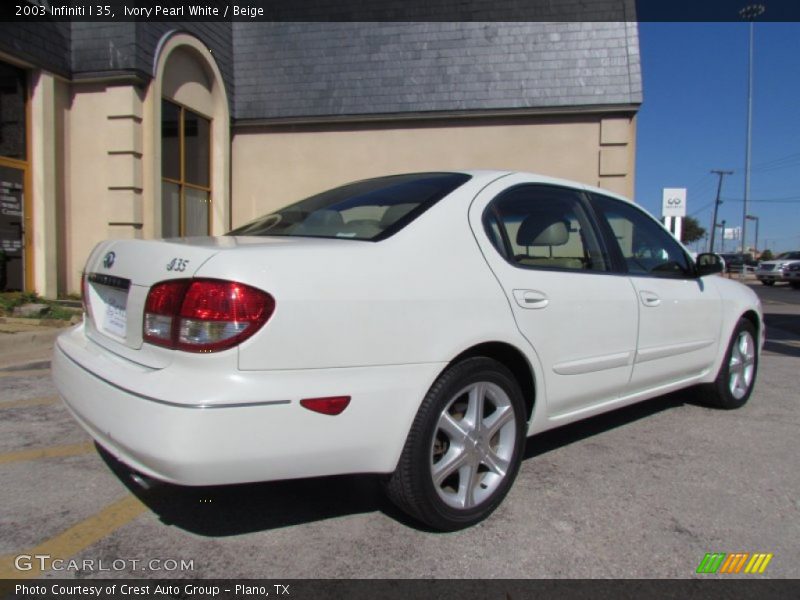 Ivory Pearl White / Beige 2003 Infiniti I 35