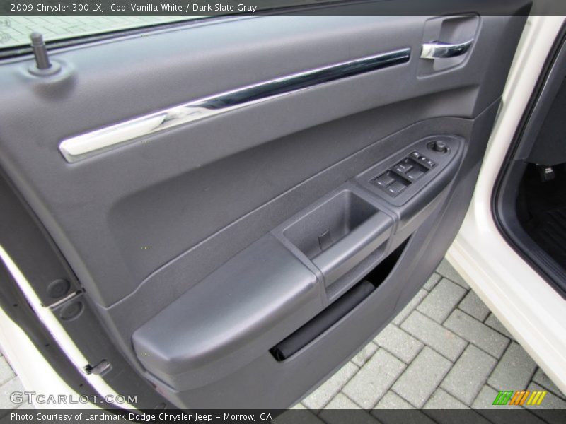 Cool Vanilla White / Dark Slate Gray 2009 Chrysler 300 LX