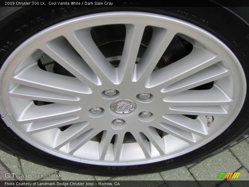 Cool Vanilla White / Dark Slate Gray 2009 Chrysler 300 LX