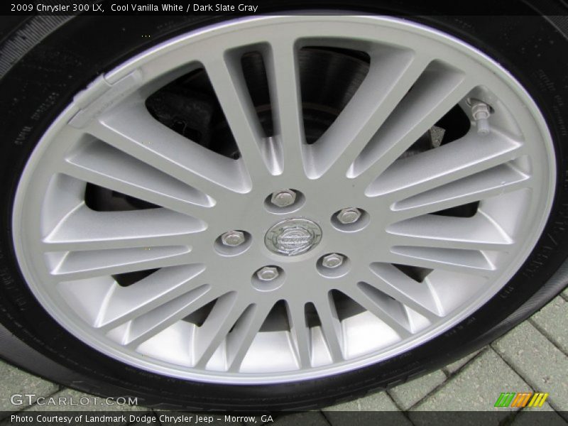Cool Vanilla White / Dark Slate Gray 2009 Chrysler 300 LX
