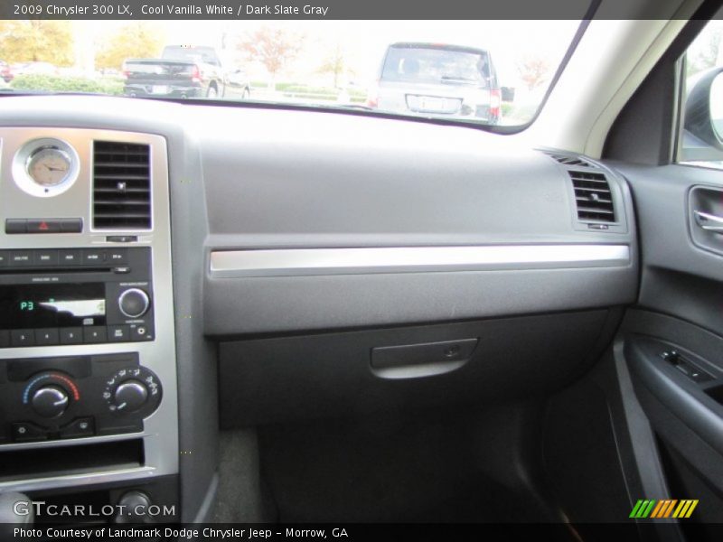 Cool Vanilla White / Dark Slate Gray 2009 Chrysler 300 LX