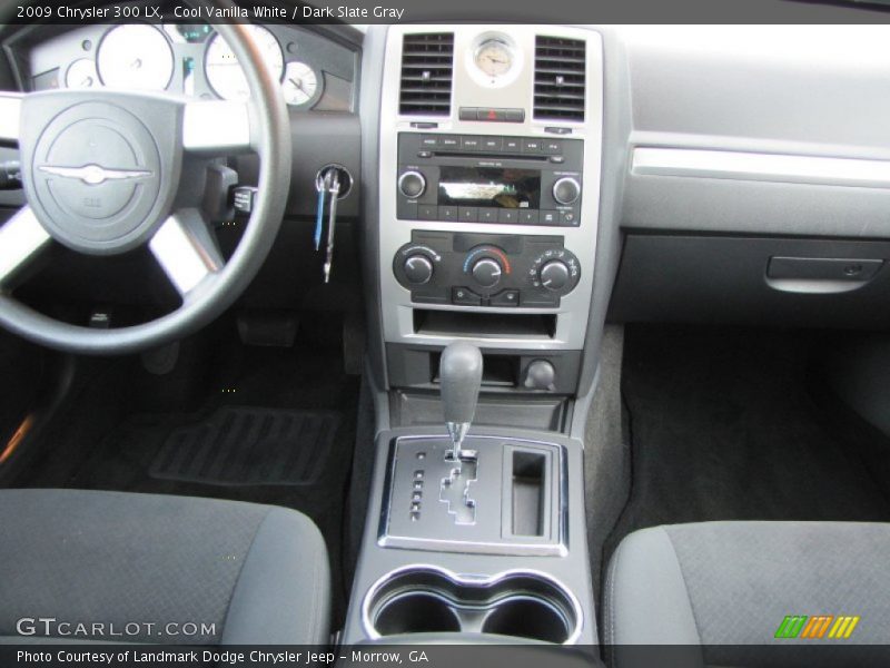Cool Vanilla White / Dark Slate Gray 2009 Chrysler 300 LX