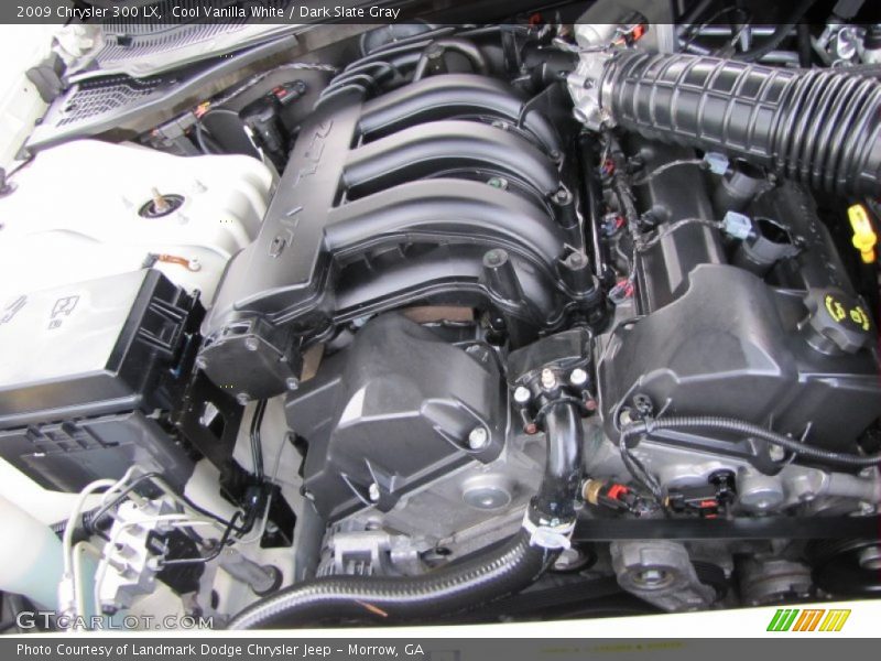 Cool Vanilla White / Dark Slate Gray 2009 Chrysler 300 LX