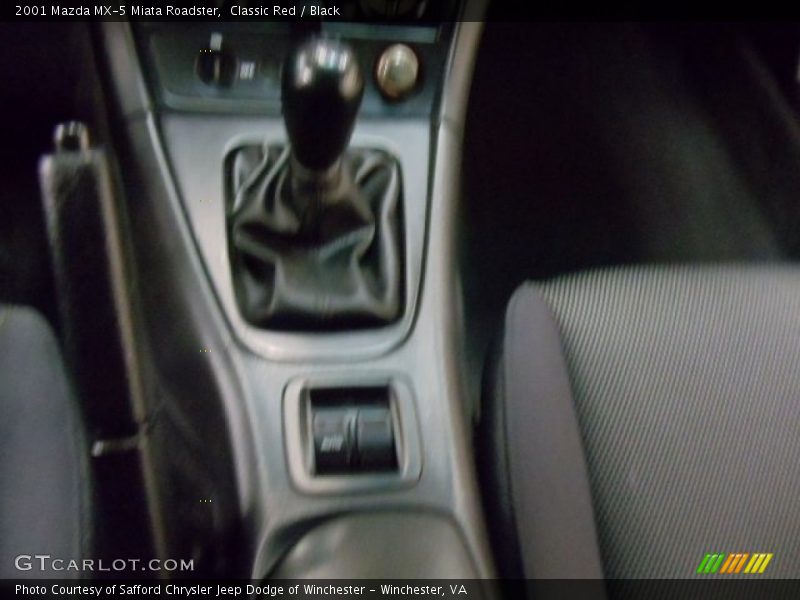 Classic Red / Black 2001 Mazda MX-5 Miata Roadster