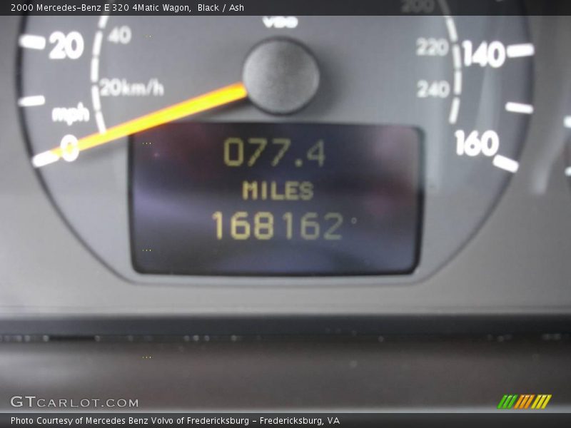 Black / Ash 2000 Mercedes-Benz E 320 4Matic Wagon