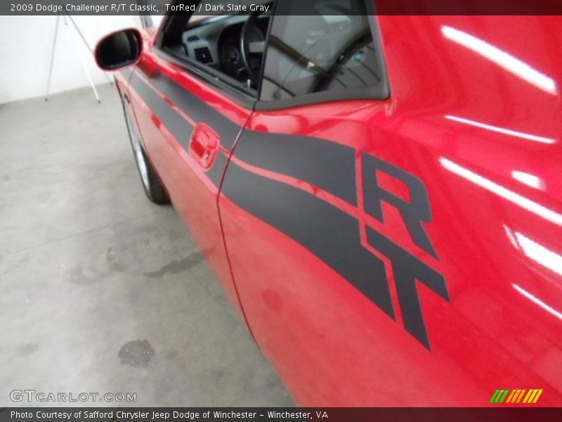 TorRed / Dark Slate Gray 2009 Dodge Challenger R/T Classic