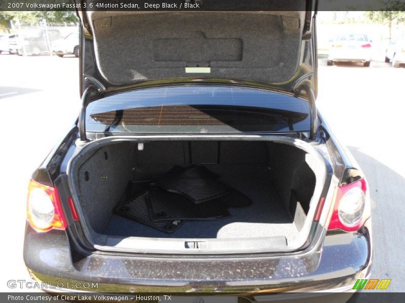 Deep Black / Black 2007 Volkswagen Passat 3.6 4Motion Sedan