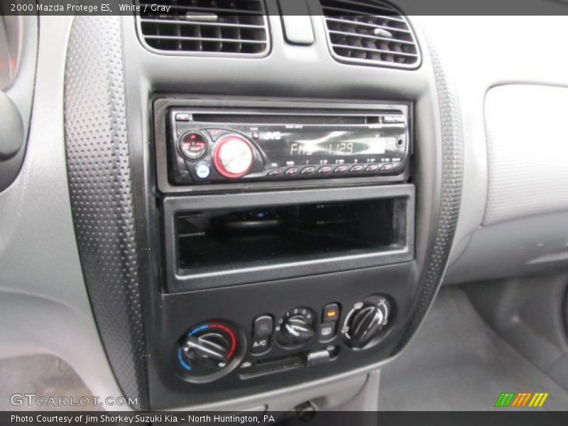 White / Gray 2000 Mazda Protege ES