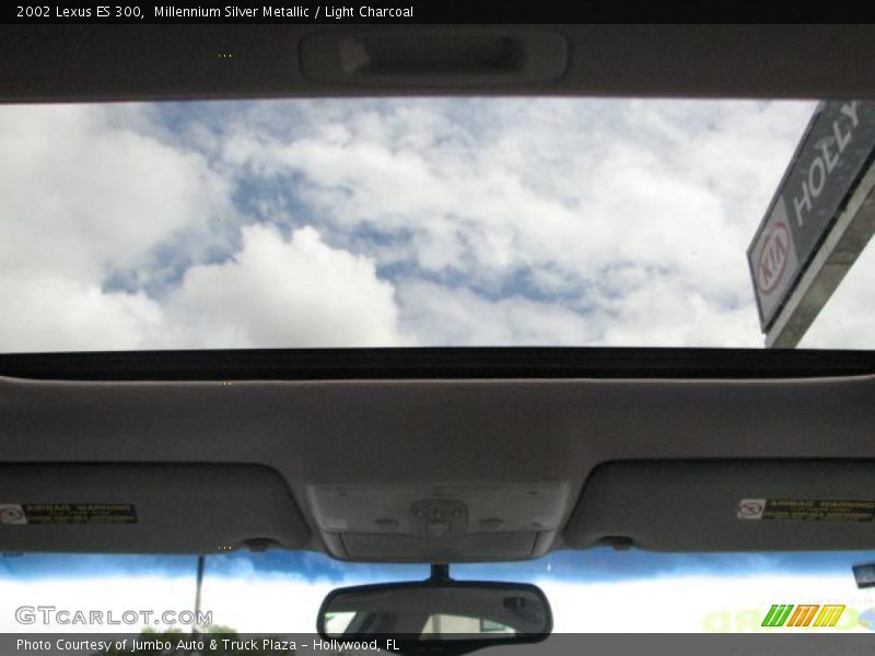 Millennium Silver Metallic / Light Charcoal 2002 Lexus ES 300