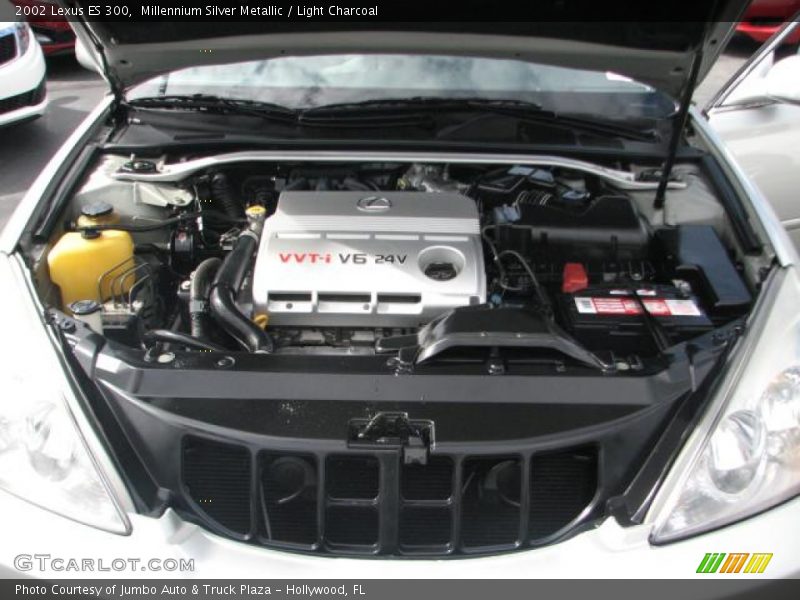 Millennium Silver Metallic / Light Charcoal 2002 Lexus ES 300
