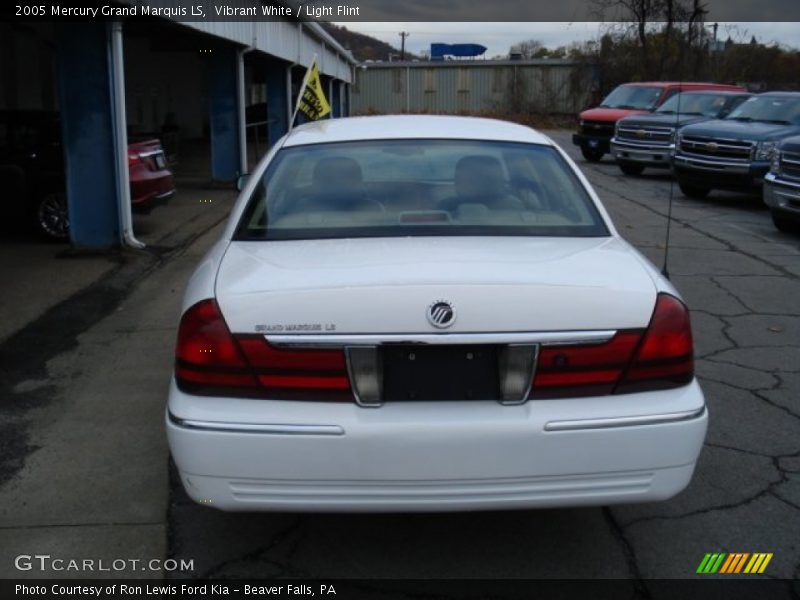 Vibrant White / Light Flint 2005 Mercury Grand Marquis LS