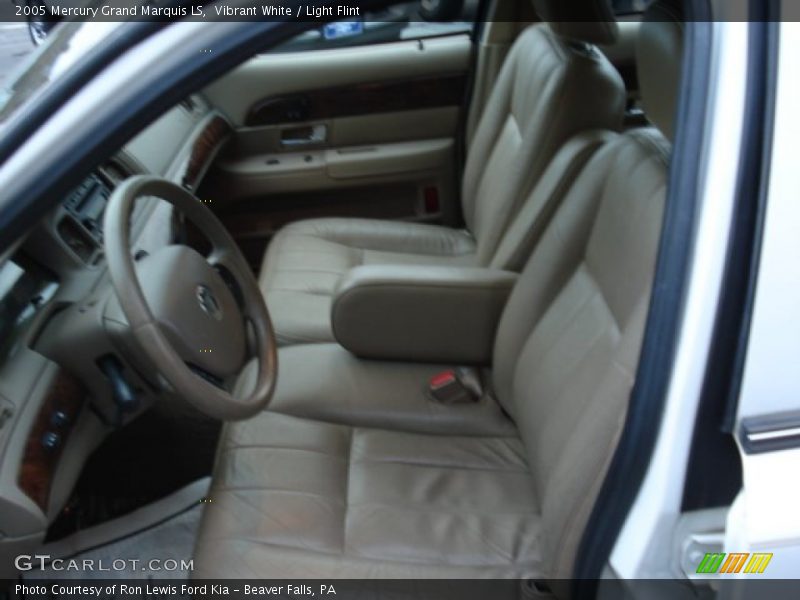 Vibrant White / Light Flint 2005 Mercury Grand Marquis LS