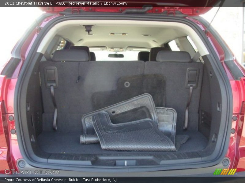 Red Jewel Metallic / Ebony/Ebony 2011 Chevrolet Traverse LT AWD