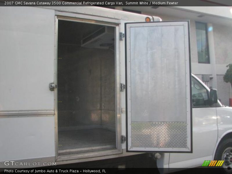 Summit White / Medium Pewter 2007 GMC Savana Cutaway 3500 Commercial Refrigerated Cargo Van