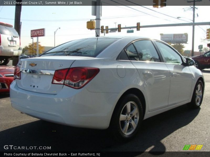 Summit White / Jet Black 2011 Chevrolet Cruze LT