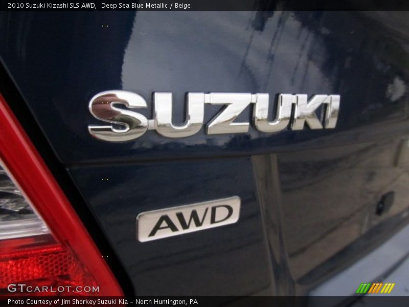  2010 Kizashi SLS AWD Logo