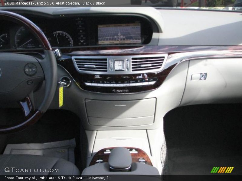 Black / Black 2008 Mercedes-Benz S 550 4Matic Sedan