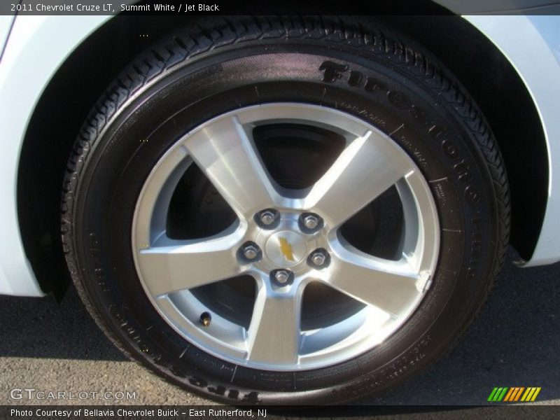 Summit White / Jet Black 2011 Chevrolet Cruze LT
