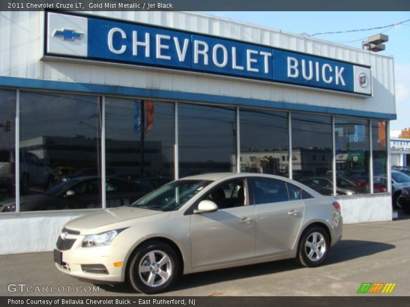 Gold Mist Metallic / Jet Black 2011 Chevrolet Cruze LT