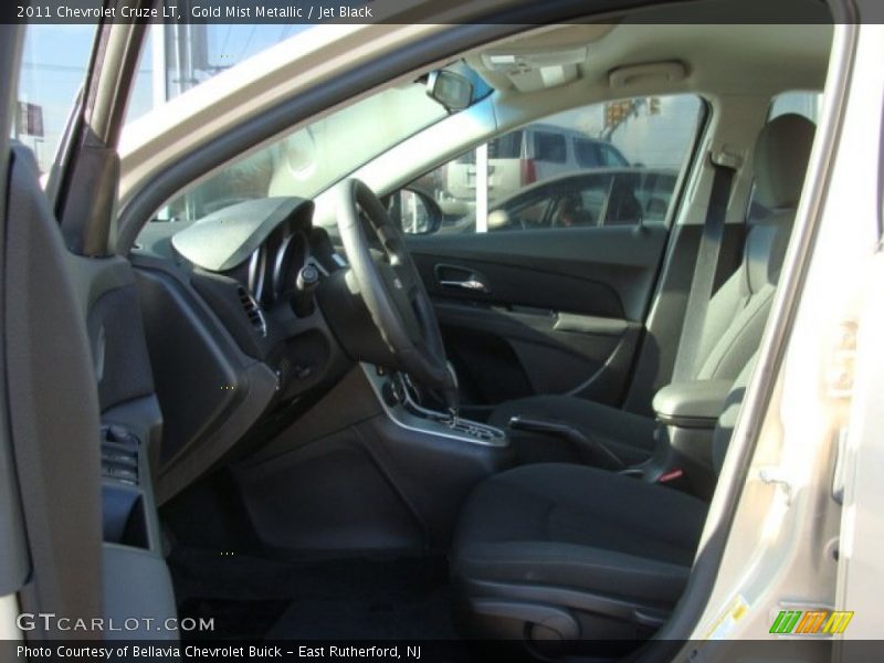 Gold Mist Metallic / Jet Black 2011 Chevrolet Cruze LT
