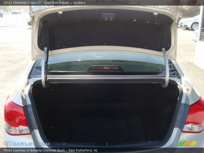 Gold Mist Metallic / Jet Black 2011 Chevrolet Cruze LT