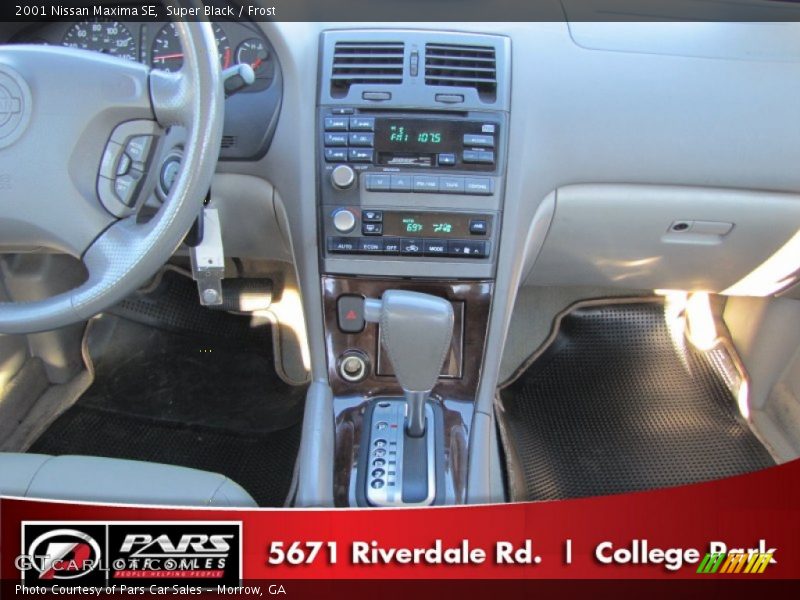 Super Black / Frost 2001 Nissan Maxima SE